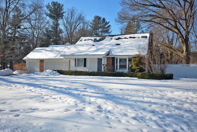 244 Leisure Lane, Holland, MI 49424