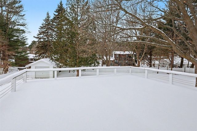 244 Leisure Lane, Holland, MI 49424