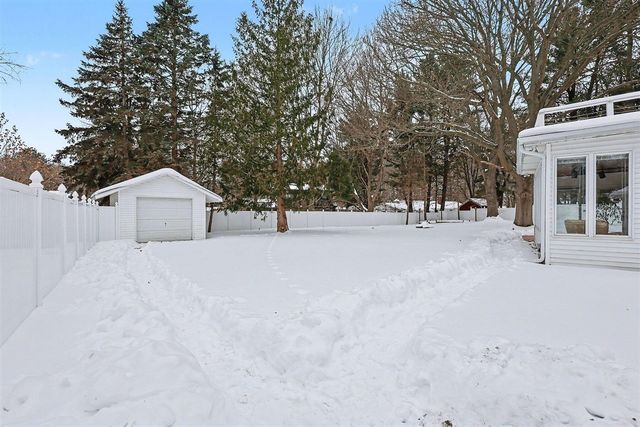 244 Leisure Lane, Holland, MI 49424