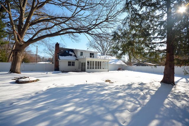 244 Leisure Lane, Holland, MI 49424