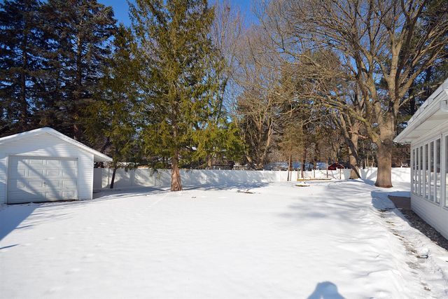 244 Leisure Lane, Holland, MI 49424