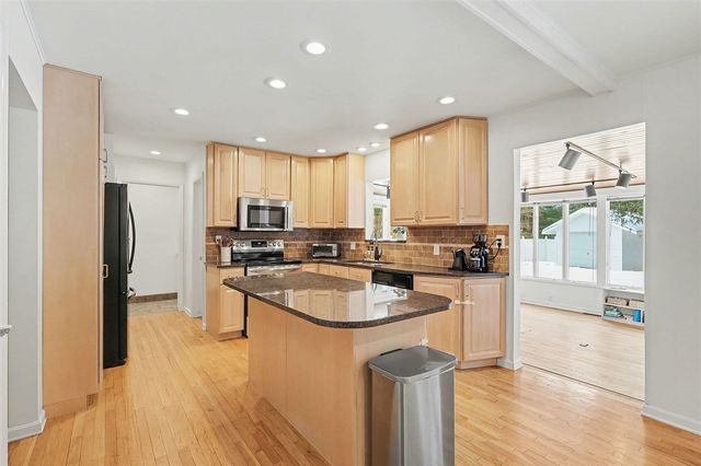 244 Leisure Lane, Holland, MI 49424