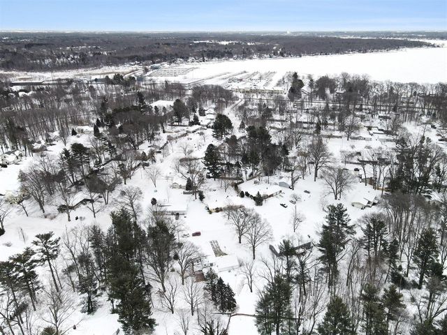 244 Leisure Lane, Holland, MI 49424