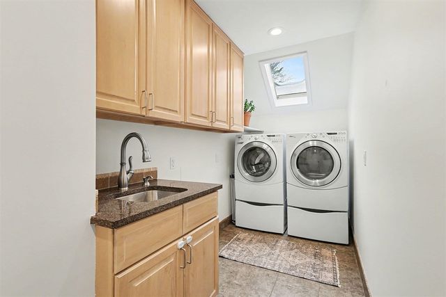 244 Leisure Lane, Holland, MI 49424