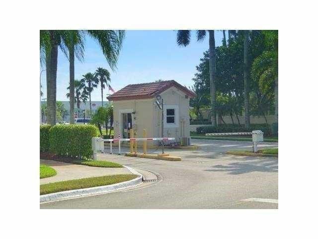 16150 Emerald Cove Road 16150, Weston, FL 33331