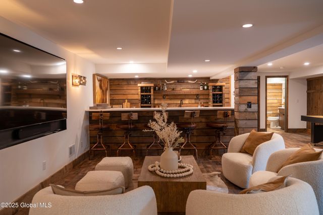 67 Cambridge Way, Colonie, NY 12110