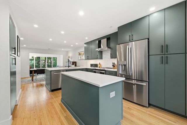11766 INDIAN RIDGE RD, Reston, VA 20191