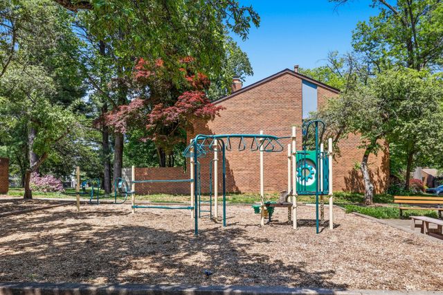 11766 INDIAN RIDGE RD, Reston, VA 20191