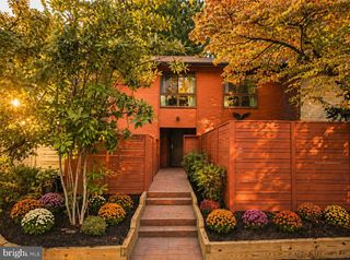 11766 INDIAN RIDGE RD, Reston, VA 20191