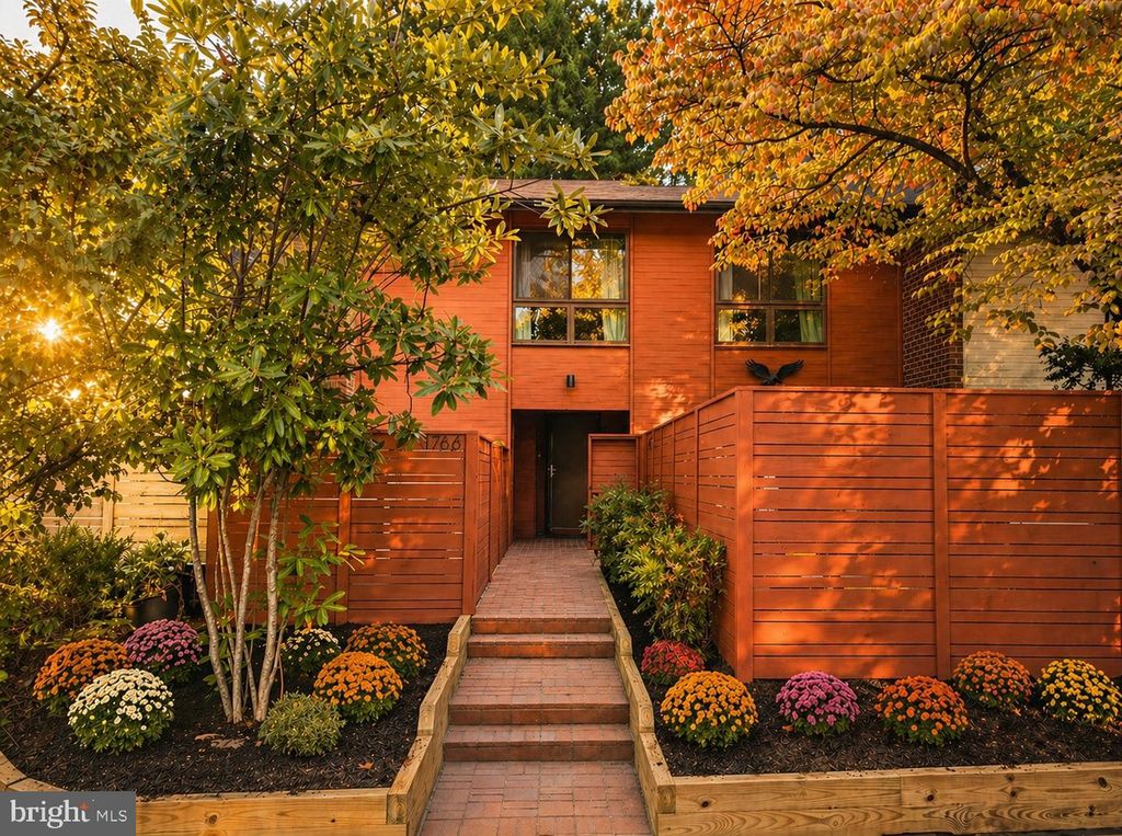 11766 INDIAN RIDGE RD, Reston, VA 20191