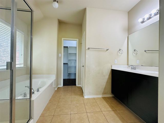 905 Golden Bear Lane, Mckinney, TX 75072