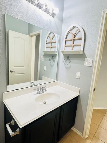 905 Golden Bear Lane, Mckinney, TX 75072