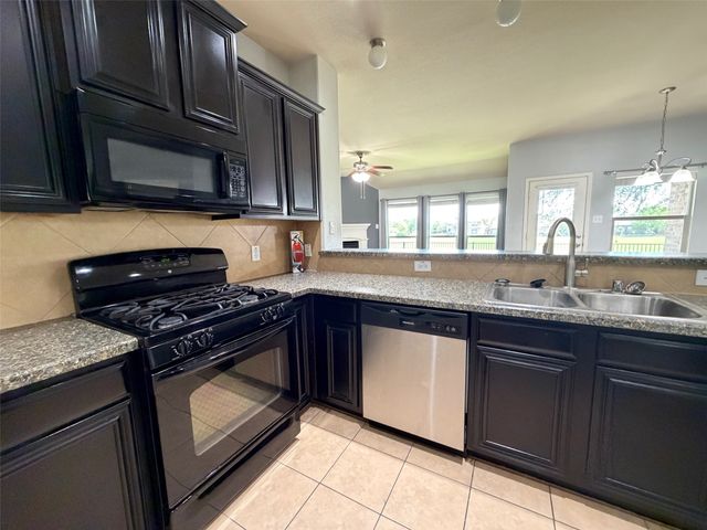 905 Golden Bear Lane, Mckinney, TX 75072