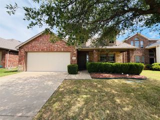 905 Golden Bear Lane, Mckinney, TX 75072