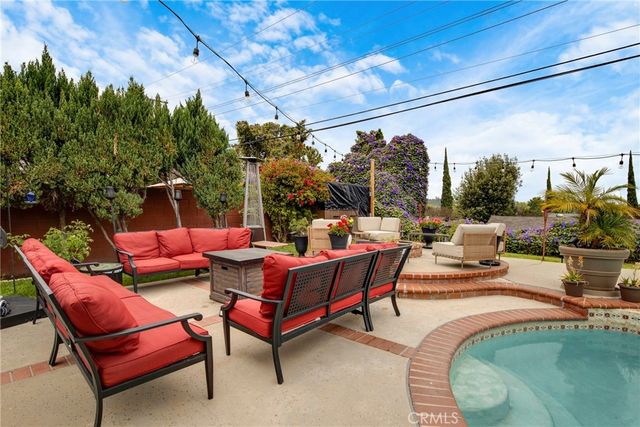 6616 Valley Circle, West Hills, CA 91307