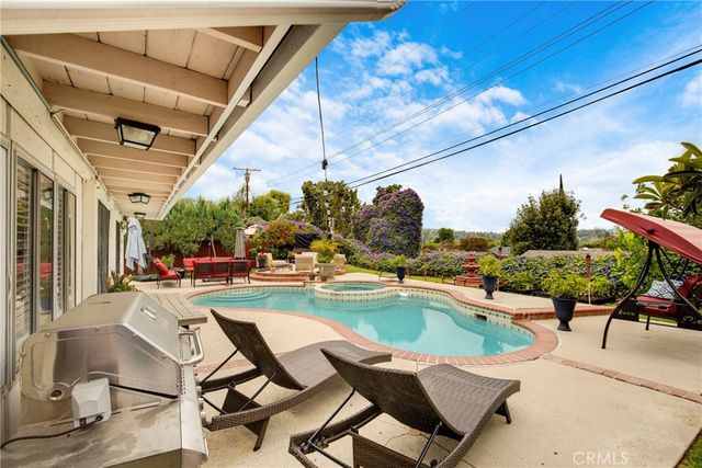 6616 Valley Circle, West Hills, CA 91307