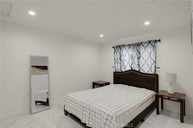 6616 Valley Circle, West Hills, CA 91307