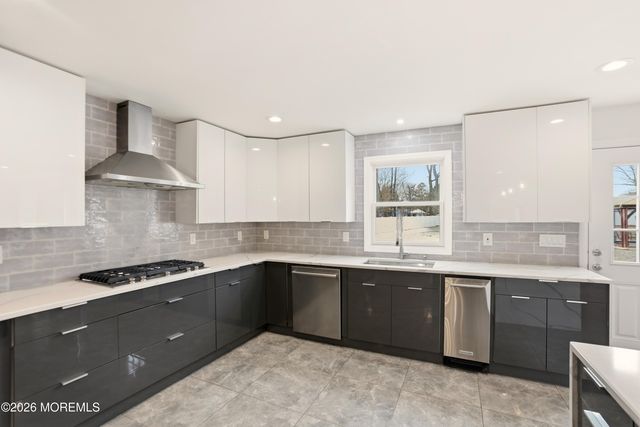 592 Ollie Burke Road, Jackson, NJ 08527