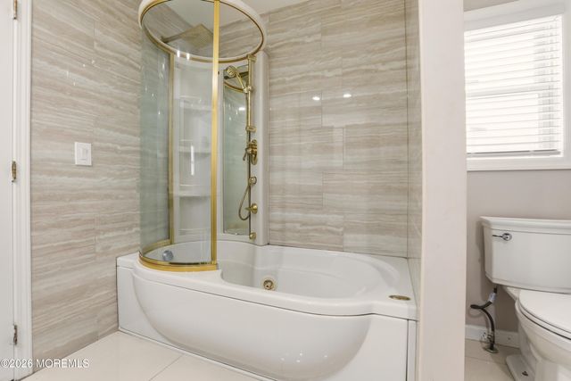 592 Ollie Burke Road, Jackson, NJ 08527