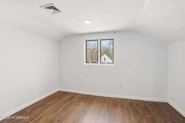 592 Ollie Burke Road, Jackson, NJ 08527