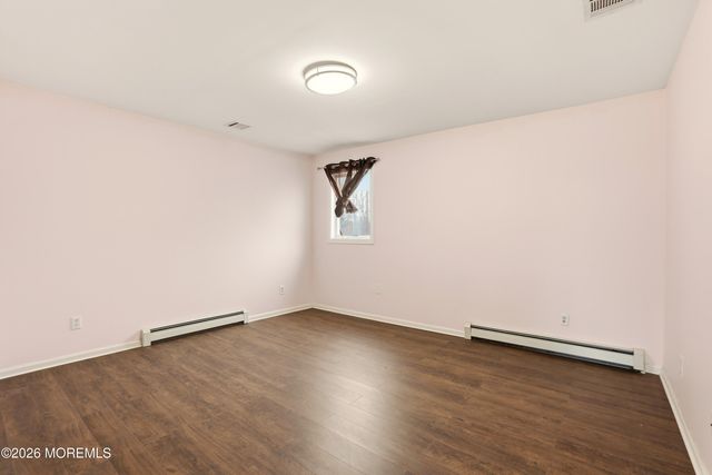 592 Ollie Burke Road, Jackson, NJ 08527