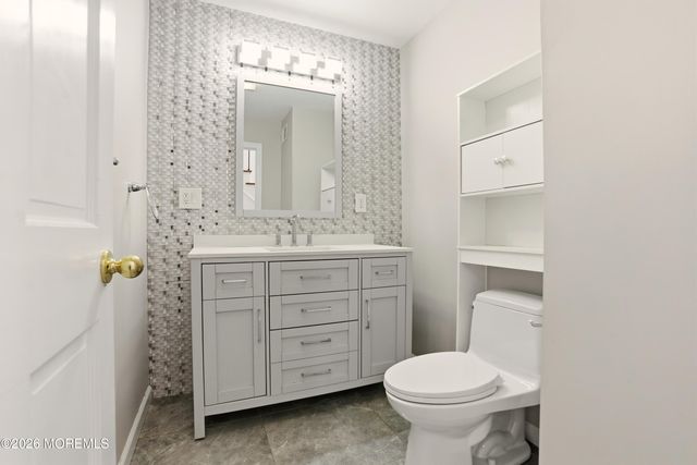 592 Ollie Burke Road, Jackson, NJ 08527