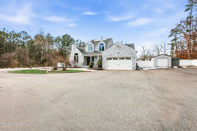 592 Ollie Burke Road, Jackson, NJ 08527