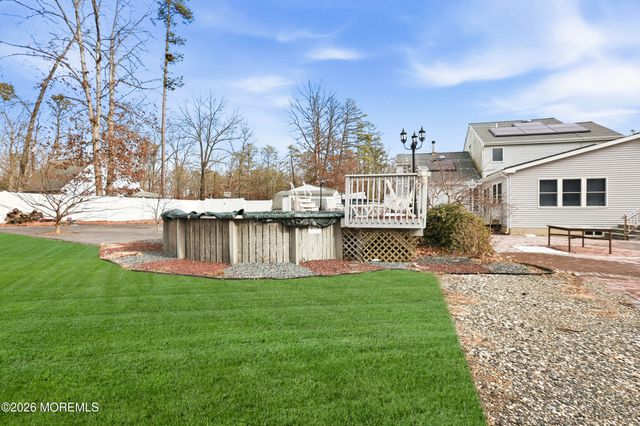 592 Ollie Burke Road, Jackson, NJ 08527