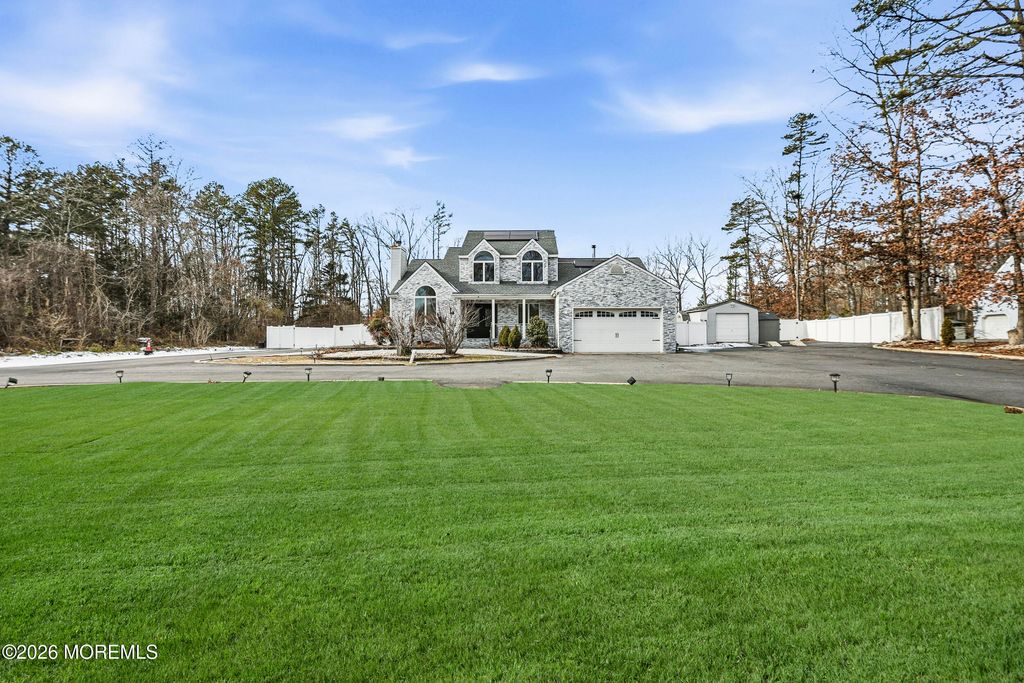 592 Ollie Burke Road, Jackson, NJ 08527