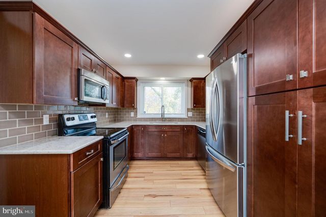 2109 CULLUM DR, Reading, PA 19601