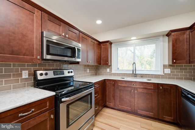 2109 CULLUM DR, Reading, PA 19601