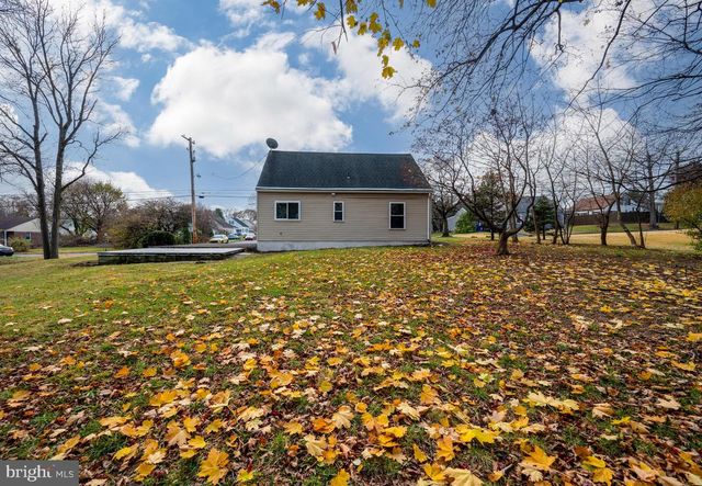 2109 CULLUM DR, Reading, PA 19601