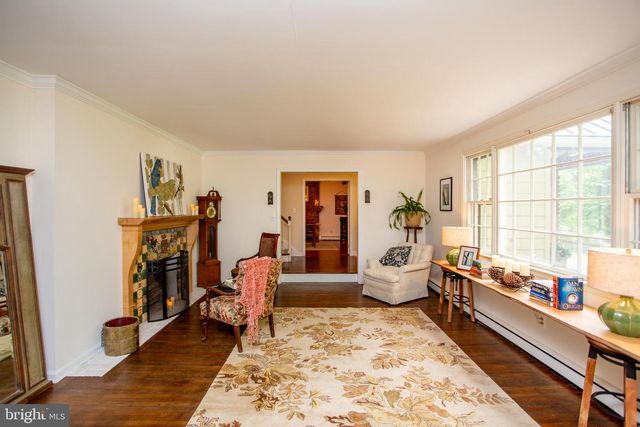 15 DOGWOOD LN, Doylestown, PA 18901