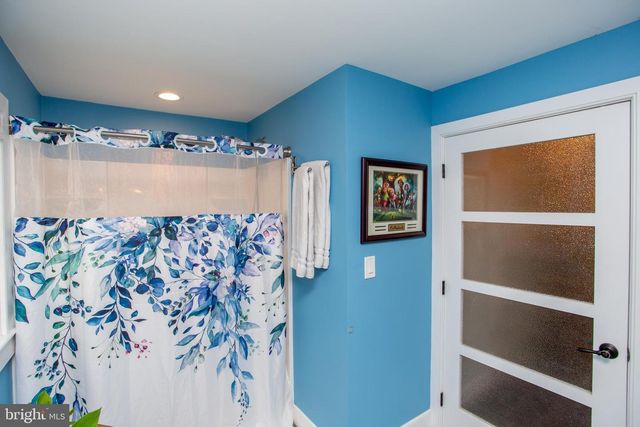15 DOGWOOD LN, Doylestown, PA 18901