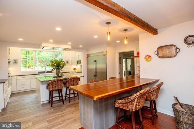 15 DOGWOOD LN, Doylestown, PA 18901