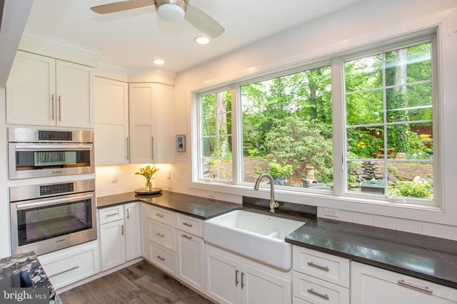 15 DOGWOOD LN, Doylestown, PA 18901