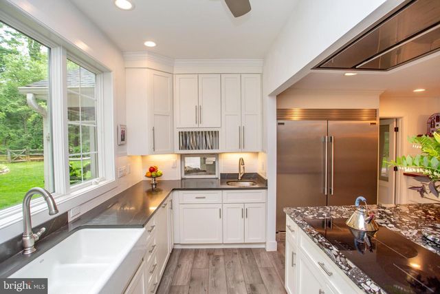 15 DOGWOOD LN, Doylestown, PA 18901