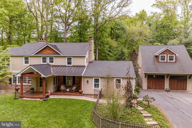 15 DOGWOOD LN, Doylestown, PA 18901