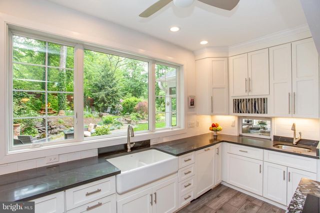 15 DOGWOOD LN, Doylestown, PA 18901