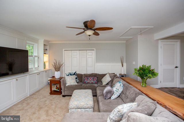 15 DOGWOOD LN, Doylestown, PA 18901
