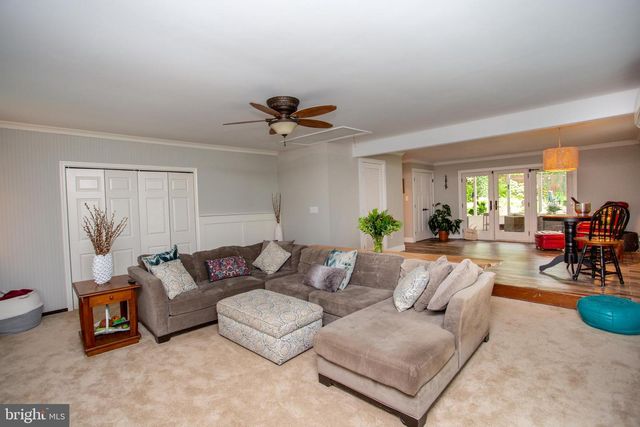 15 DOGWOOD LN, Doylestown, PA 18901