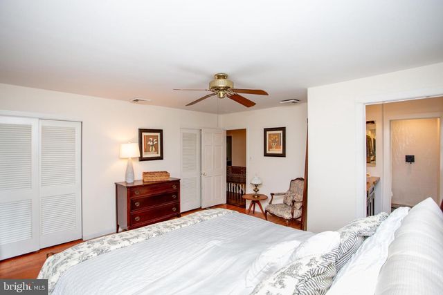 15 DOGWOOD LN, Doylestown, PA 18901