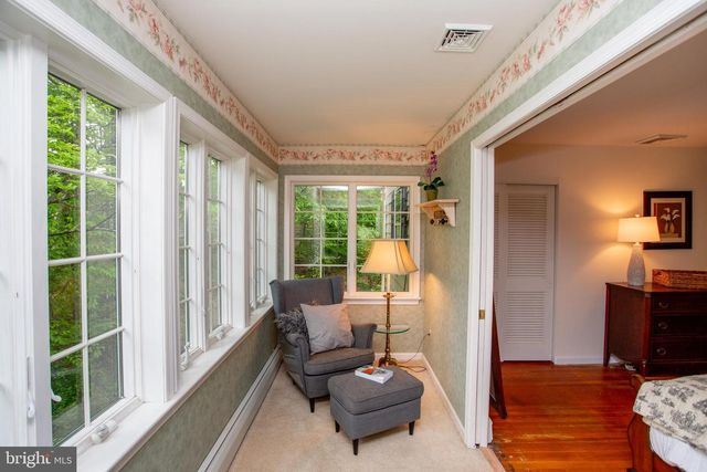 15 DOGWOOD LN, Doylestown, PA 18901