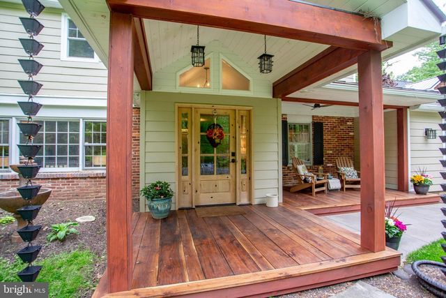 15 DOGWOOD LN, Doylestown, PA 18901