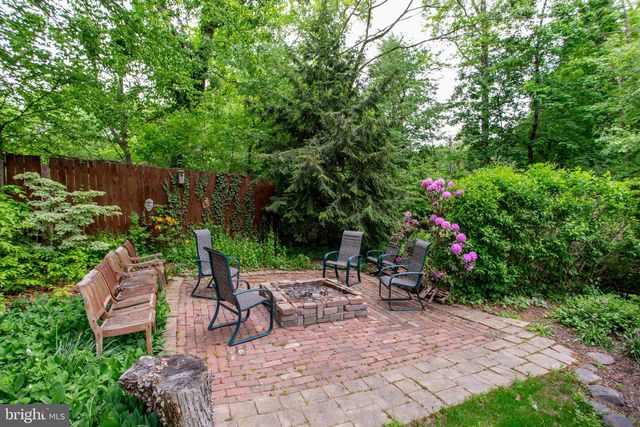 15 DOGWOOD LN, Doylestown, PA 18901