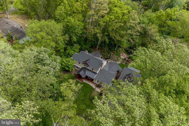 15 DOGWOOD LN, Doylestown, PA 18901