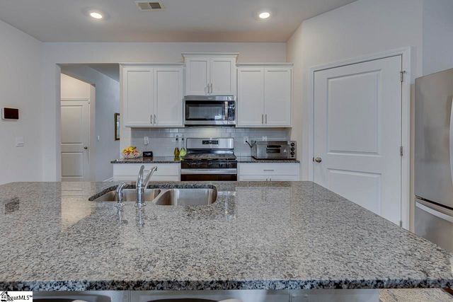 305 Bonifay Drive, Fountain Inn, SC 29644