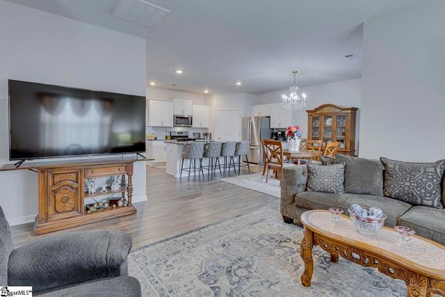 305 Bonifay Drive, Fountain Inn, SC 29644