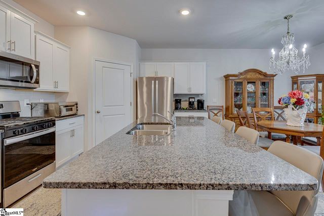 305 Bonifay Drive, Fountain Inn, SC 29644