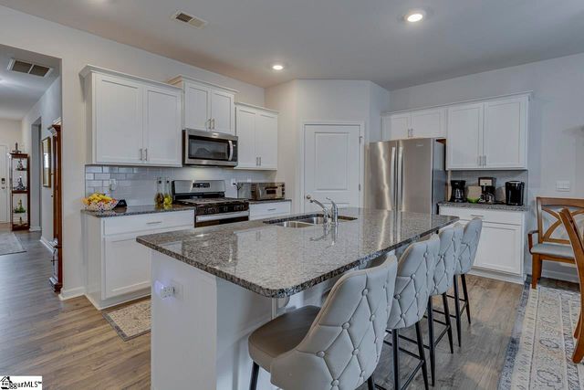 305 Bonifay Drive, Fountain Inn, SC 29644